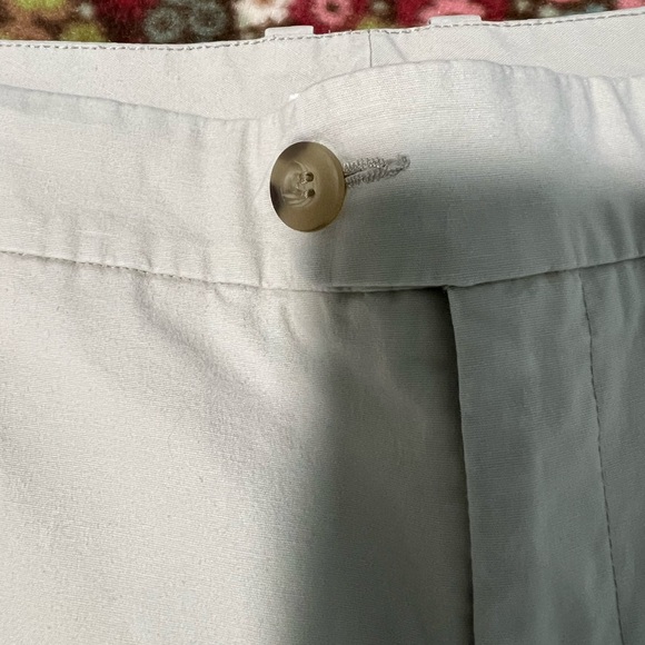 Women’s Docker Shorts - Picture 3 of 11